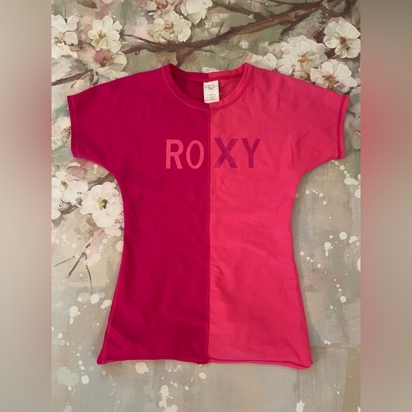 NEW!•Roxy•Raspberry/Bubblegum Pink UPF50•Rashguard•SMALL‎ - Picture 3 of 4